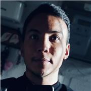 Graduado en Filología Románica, Máster en Traducción (francés-español; italiano-español), y Máster en Profesor de Idiomas