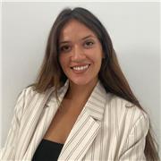 ¡Hola! Soy Noelia, psicóloga en constante actualización y aprendizaje. Para mí, la psicología es un trabajo vocacional en el que quiero servir de guía a las personas que confíen en mí para ello, tanto para realizar un proceso personal como para aprender d