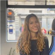Tengo un nivel C1 y adapto el nivel a las necesidades del estudiante para optimizar su progreso