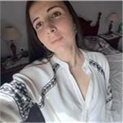 Graduada en Estudios Ingleses, en proceso de finalizar el Máster en Profesor de Educación Secundaria.