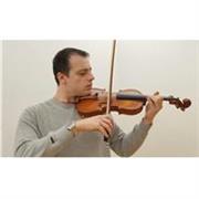 Insengante e concertista offre lezioni di Violino per tutte le età, da chi ha smesso e vuole riprendere o vuole iniziare da zero!