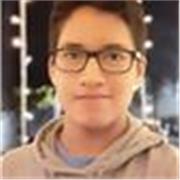 Profesor de inglés con metodología enfocada en práctica activa a niños y adolescentes