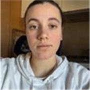 Diplomata liceo classico, e studentessa universitaria