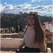 Estudiante de violín en Grado Superior de Conservatorio e Historia y Ciencias de la Música imparte clases a nivel de elemental y profesional