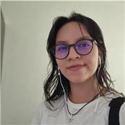 Profesora de inglés y francés. Con experiencia en niños y en adultos