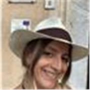Studentessa di Scienze Politiche e Relazioni Internazionali, con certificato di inglese IELTS C1 ed esperienza di insegnamento impartisce lezioni e ripetizioni di inglese a ragazzi di scuola elementare, media e superiore