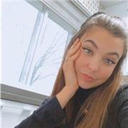 Monitora y cuidadora de menores con experiencia disponible para dar clases de cualquier materia