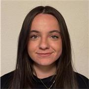 Estudiante de bioquímica y biología molecular, que da clases de refuerzo de asignaturas de ciencias