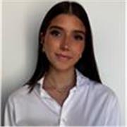 Ragazza di 20 anni diplomata al liceo delle scienze umane offre lezioni di italiano/aiuto compiti online per imparare con serenità