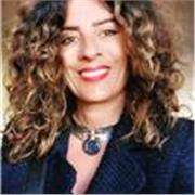 La felicità è una condizione in cui la nostra mente non si preoccupa, non genera ansie inutili, ma si gode il momento presente. 