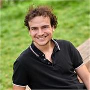 Laureato magistrale in Matematica con 110 e lode propone lezioni di Matematica a studenti di ogni livello, in presenza ed online
