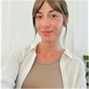  Insegnante di italiano e inglese con esperienza multiculturale in Asia, laureanda in comunicazione e certificata TEFL, offre lezi