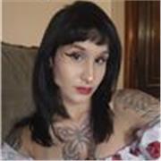 Dou aulas de inglês há mais de 8 anos. Atualmente estou na segunda graduação com foco em tradução