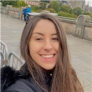 Professora de Inglês - Aprenda Inglês com Confiança e Suporte Personalizado