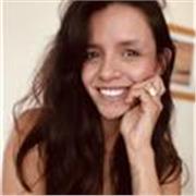 Profesional universitario en el sector de la salud, que le gustaría dar clases de español a extranjeros. 