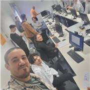 Titre professionnel TAI , TSSR ... TOSA et PCIE. Coach professionnel. Conférencier motivateur. Innovateur et animateur de cours