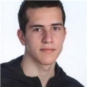 Estudiante de psicología que ofrece ayuda para las tareas. Presencial en Pamplona/Iruña u online. Primaria, secundaria o bachillerato.