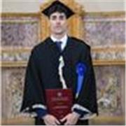 Insegnante di Diritto impartisce lezioni basate su metodologia, logica ed argomentazione.