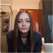 Sono qui per aiutare bambini delle elementari e ragazzi delle medie con i compiti/materie che li mettono in difficoltà.