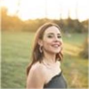 Profesora de Administración y Empresas apta para todos los niveles 