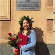 Laureata in scienze ambientali e naturali impartisce lezioni di scienze naturali e matematica