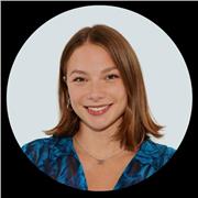 Englisch-Tutorin in London, die Kinder aller Altersgruppen unterrichtet