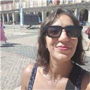soy ingeniera y hablo 4 idiomas : árabe, francés, inglés y español.