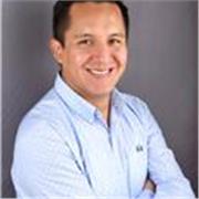 Soy Miguel! Profesional de Negocios que le gusta enseñar, aprender y conocer diferentes culturas.