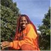 A native level English teacher. I help improve vocabulary/grammar, lexis and structure