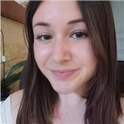 Je donne des cours particuliers pour des élèves de primaire de collège et du lycée.