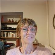 Professeur d'économie et vente j'enseigne dans la filière bac pro depuis 5 ans (agora, cap hcr, arccu) . Jai également enseigner la méthodologie pour le Greta