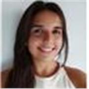 Profesora de francés imparte clases a todos los niveles