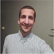 Ingeniero químico con máster en eficiencia energética y energías renovables. Me considero una persona paciente, tranquila y que le gusta enseñar a los demás. Puedo enseñar química y física de manera práctica