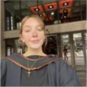 Oxford graduate with experience teaching adults and young people in 1-1 and group settings 