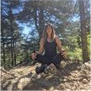 Monitora de yoga y técnicas de relajación.
Nivel inicial e intermedio 