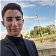 Étudiant en Bachelor Commerce, la maîtrise de l'anglais est fondamental. Pour faire oublier toutes appréhensions à cette langue, j'accompagnerai les élèves qui souhaitent apprendre cette langue