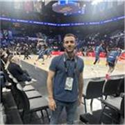 Ausgebildeter Sportwissenschaftler und Basketball Trainer mit mehr als 10 Jahren Erfahrung.