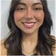 Licenciada en Inglés con experiencia en clases con niños y adolescentes