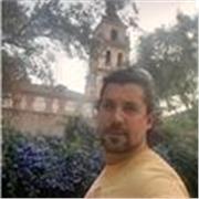 I am a profesional always looking to improve my skills and face new challenges.