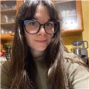 Sono una studentessa frequentante l’università magistrale; mi offro come insegnante di italiano base per persone straniere