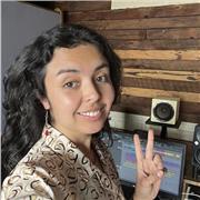 Profe hablante nativa y lic. en lingüística. Enfasis comunicacional