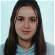 Profesora de Matemáticas con experiencia en la enseñanza personalizada, especializada en clases dinámicas para estudiantes de ESO.