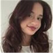 J’accompagne les apprenants dans leur progression en français avec patience, structure et écoute.