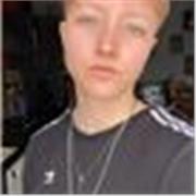 Prof d’anglais en ligne pour enfants, diplômée d’un baccalauréat général et diplôme Langues Étrangères Appliquées en cours. 