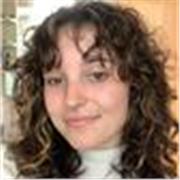 Étudiante en art, je souhaite donner des cours d’anglais dans le but d’aider ceux qui possèdent des lacunes dans cette langue. Je possède le niveau B1 avec certification Cambridge