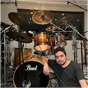 Baterista imparte clases en La Reina o a domicilio