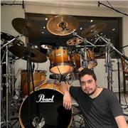 Baterista imparte clases en La Reina o a domicilio