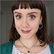 Sono una giovane insegnante con 8 anni d'esperienza 📖 Offro lezioni private di inglese e italiano per stranieri! Contattami per maggiori informazioni :) 