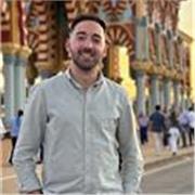 Profesor titulado en Educación Primaria, apto para impartir todas las materias, así como también poseo la titulación de percusión