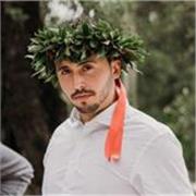 Se hai bisogno di un aiuto per quel che riguarda lo studio e l'apprendimento di materie umanistiche, sono qui per aiutarti! 🙏🏻
